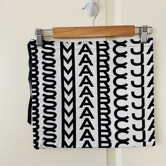 Marc Jacobs Handbags - New Marc Jacobs Black/White Monogram Drawstring Closure Medium Size Dust Bag